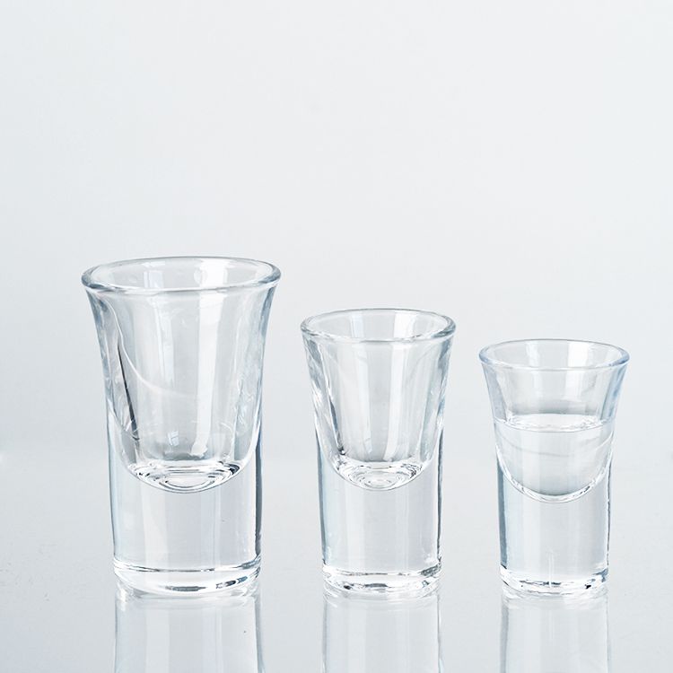 High Quality 50ml Vintage Shot Glass 2 Oz Bullet Design Wholesale Custom Shot Glasses for Home Use